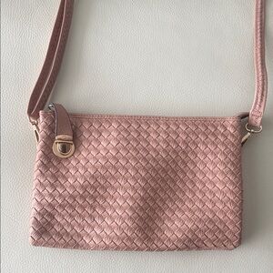 Elegant Pink Woven Crossbody Bag